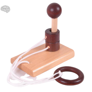 Casse-tête à corde avec anneau et boule