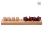 Casse-tête en bois avec formes de croix et de ronds