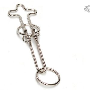 Casse-tête en métal Crucifix au design unique et intrigant