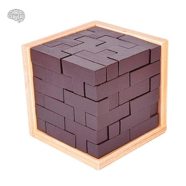 Cube dans le Cube : divertissement en bois pour tous