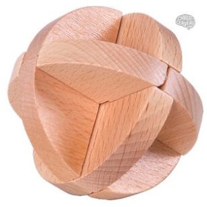 Casse-tête en bois sphérique
