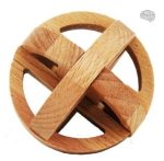 Casse-tête en bois sphérique pour un défi ludique