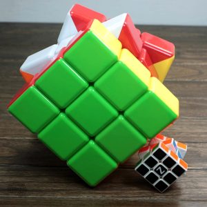 Grand cube 3x3 idéal pour les passionnés de casse-têtes