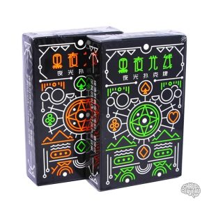 Cartes à jouer fluorescentes pour des jeux en groupe