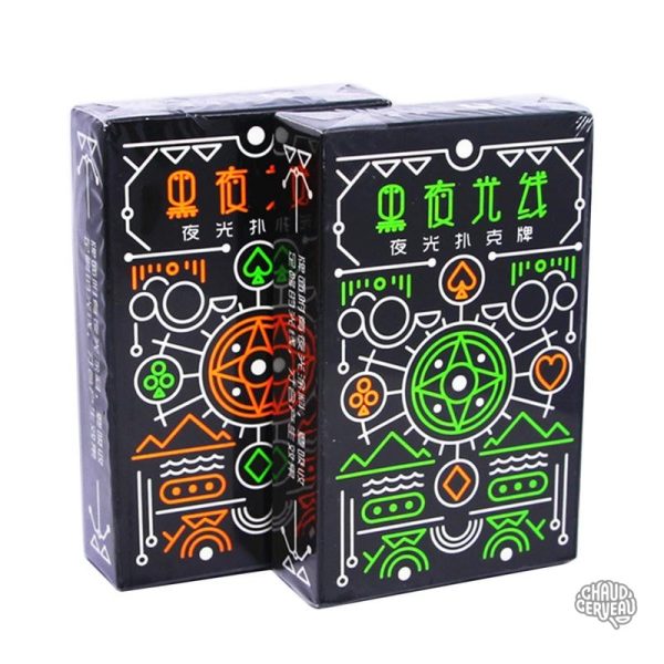 Cartes à jouer fluorescentes pour des jeux en groupe