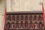 Pions sculptés pour jeu d'échecs