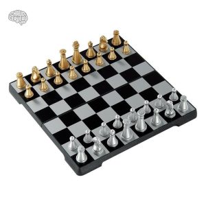 Jeu d'échecs moderne avec design contemporain