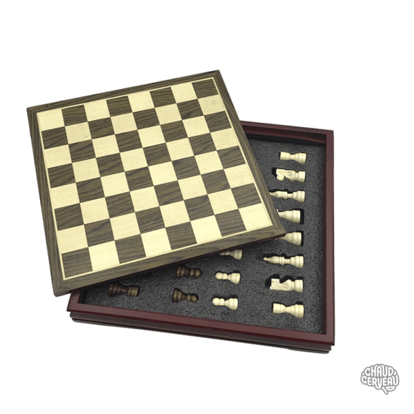 Accessoire de jeu sophistiqué pour les passionnés d'échecs