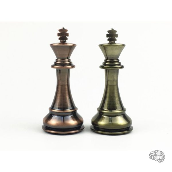Échec classique en métal, pièces au style Staunton