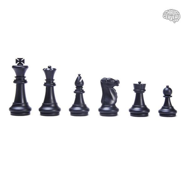 Pièces d'échecs en plastique, design magnétique