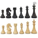 Pièces d'échecs Staunton lestées en bois de qualité