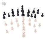 Ensemble de pièces d'échecs en plastique