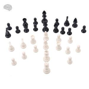 Ensemble de pièces d'échecs en plastique
