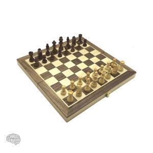 Jeu d'échecs magnétique en bois pour les passionnés