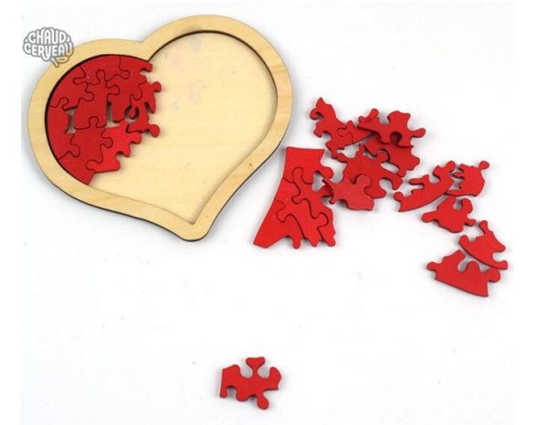 Puzzle en bois cœur pour stimuler la logique et la créativité