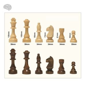 Jeu d'échecs, pièces en bois, rois taille 8